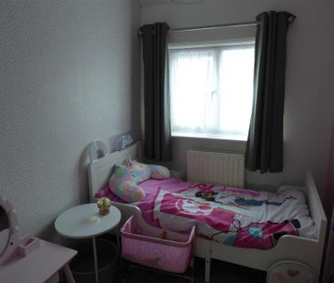 3 bedroom property to rent - Photo 4