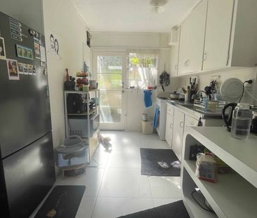 Easy-care & Great location! 2 Bed 1 Bath | Mt Wellington - Photo 4