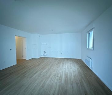 Location Appartement 64m² BLOIS 41000 - Photo 3