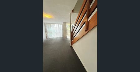 2 Bedroom Townhouse in Centre Glenroy - Photo 4