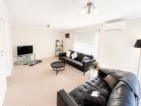 2 Bedroom Fully Renovated Furnished Unit - Photo 1