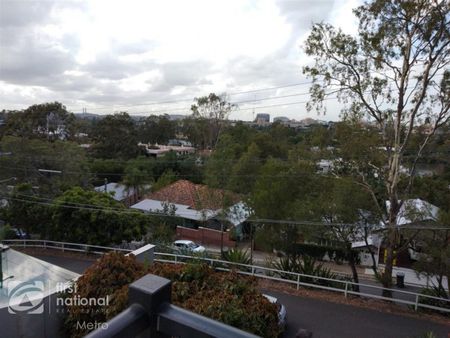 1/6 Paradise Street, 4101, Highgate Hill Qld - Photo 4