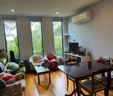 Oakleigh South - Photo 6