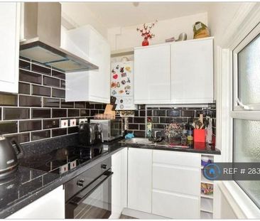 2 bedroom maisonette to rent - Photo 3