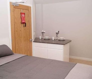 Emerson Road, BH15 - Photo 3