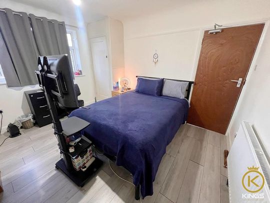 5 bedroom semi-detached house to rent - Photo 1