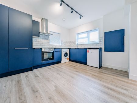 1 Bed Flat, Stafford Road, SM6 - Photo 3