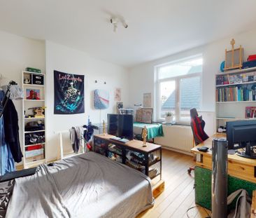 TE HUUR – APPARTEMENT MET 3 SLAAPKAMERS - Photo 5