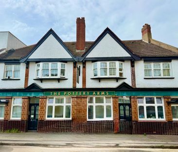 Flat 2, 25a Clayponds Lane, London TW8 0BN - Photo 1