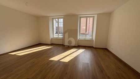 RÉCEMMENT RÉNOVÉ, LUMINEUX & SPACIEUX - Photo 2