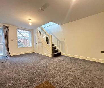 1 bedroom maisonette to rent - Photo 2