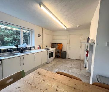 4 bedroom terraced house to rent - Photo 6