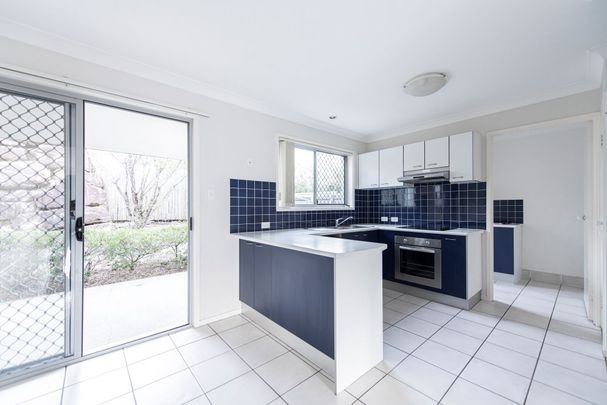 11 PENNY STREET ALGESTER - Photo 1
