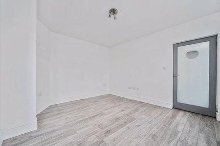 1 bedroom maisonette to rent - Photo 2