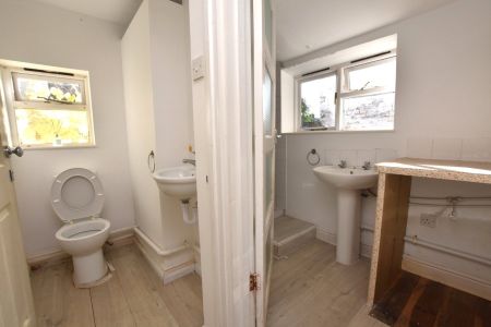 Codrington Street, Newtown, Exeter, Devon, EX1 - Photo 5