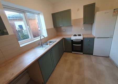 1 Bed Flat, Aspley Court, SO15 - Photo 5