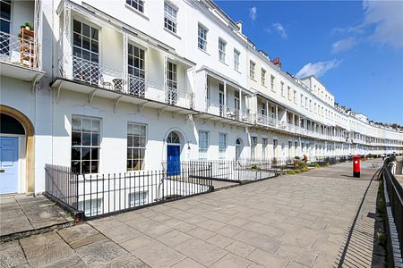 Royal York Crescent, - Photo 5