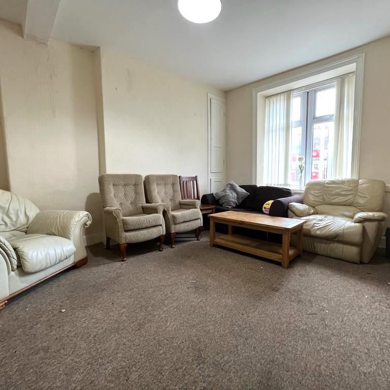 6 bedroom house to rent - Photo 1