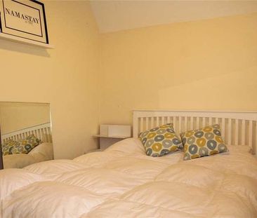 Sanderstead Road, South Croydon, Surrey, CR2 - Photo 5