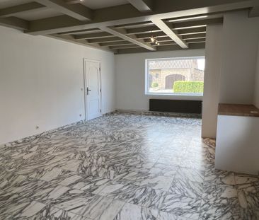 Volledig gerenoveerde energiezuinige driegevelwoning met 4 slaapkam... - Photo 5