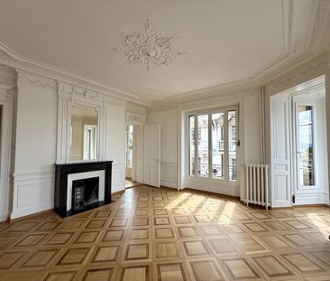 Appartement de caractère de 5 pièces au coeur de Lausanne - Photo 4
