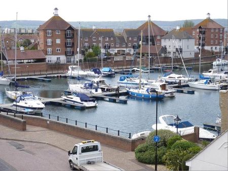 3 bedroom penthouse to rent - Photo 4