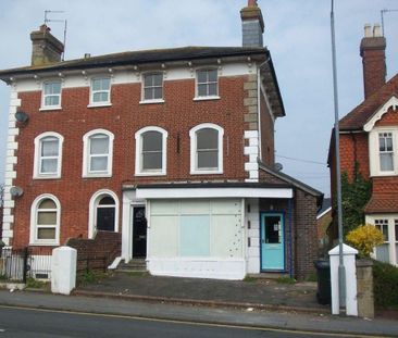 2 bedroom maisonette to rent - Photo 2