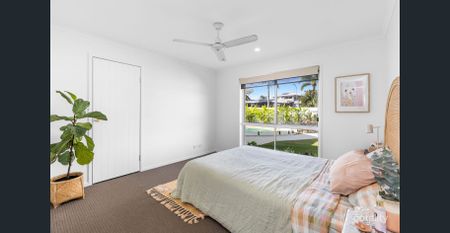 Spacious Single-Level Home with Pool and Alfresco Entertaining - Photo 5