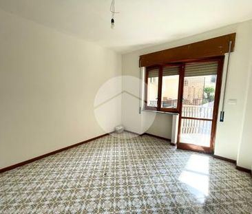 5 locali in affitto - Photo 1