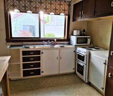 Opportunity to live on desirable Beach Road - 6 or 12 month lease o... - Photo 3