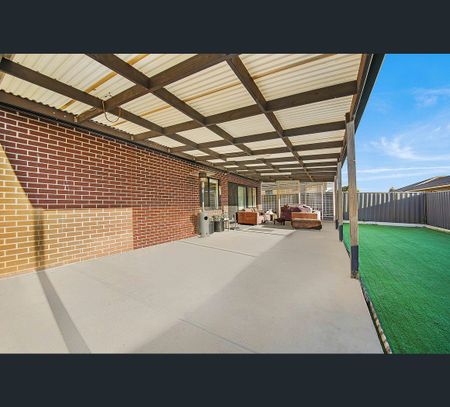 47 Eltham Parade, Manor Lakes, Vic 3024 - Photo 3
