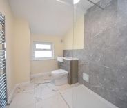 3 bed House - Terraced for Rent - Photo 2