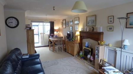 3 bedroom property to rent in Exeter - Photo 5