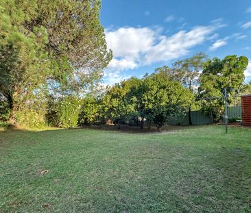 Neat & Tidy Home with 2 Living Areas - Photo 2