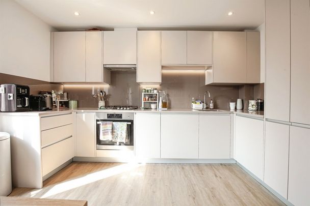 Syresham Gardens - Photo 1