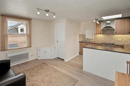 1 bedroom flat to rent - Photo 5