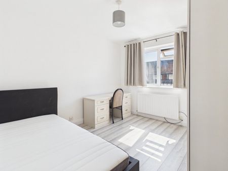 Packhorse Road, Gerrards Cross, Buckinghamshire,SL9 - Photo 5