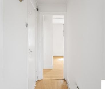 1 Bed Flat, Effingham Road, N8 - Photo 2