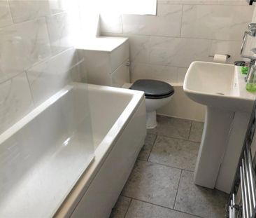 2 bedroom flat to rent - Photo 6