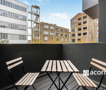 Flat to rent - New Tannery Way, London, SE1 - Photo 1