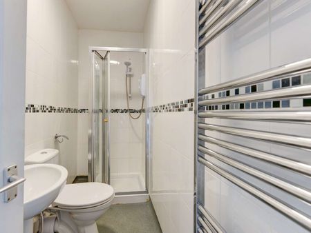 Whippingham Road Room 7 - Photo 4