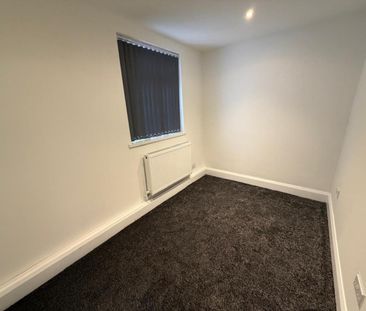 2 bedroom House To Let - Photo 4