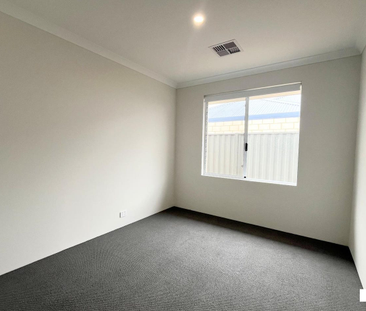 Space, Style & Flexibility - Photo 4