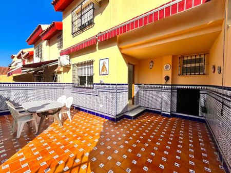 Calle Grandola, Montequinto, Andalusia 41089 - Photo 2