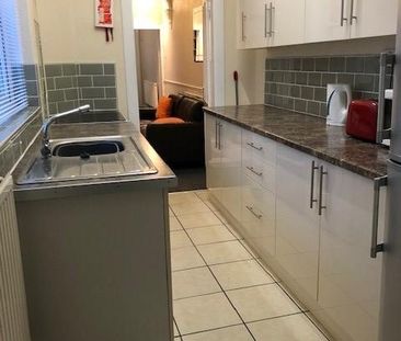 3 bedroom house share to rent - Photo 5