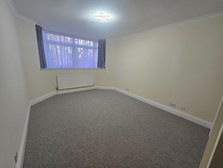 3 Bed Flat, Blissland Court, N12 - Photo 4