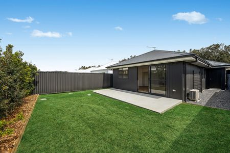 21 Solomon Drive, Lake Cathie NSW 2445 - House For Rent | Domain - Photo 4