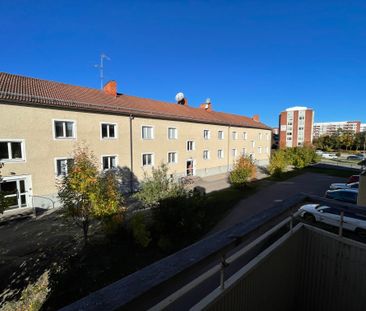 Heljestrandsgatan, Eskilstuna - Photo 5