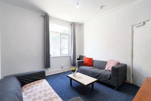 5 bedroom terraced house to rent - Photo 1