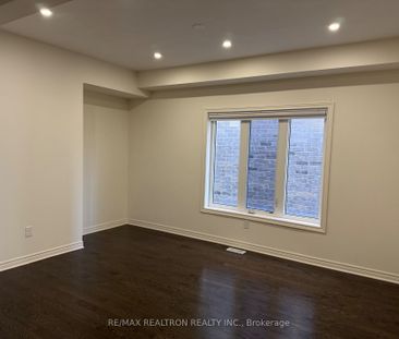 For Lease - 257 Sharon Creek Drive, East Gwillimbury, Ontario - Photo 1